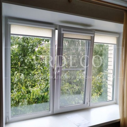 Рулонные шторы UNI 2 на пластиковые окна с тканью Шелк - Пушкин фото 2